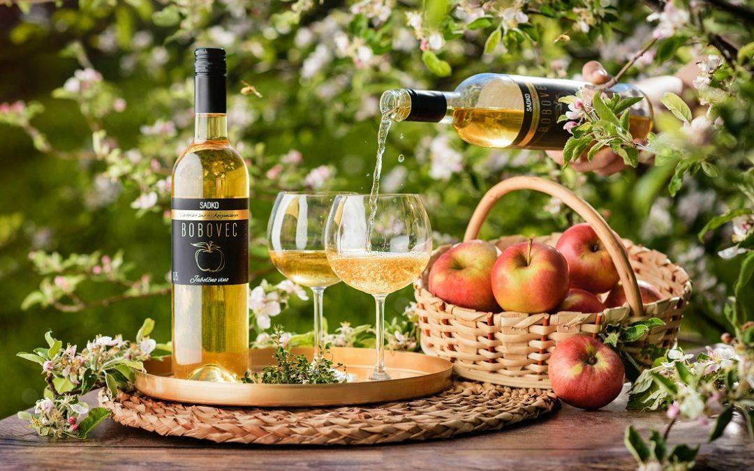 FINALIST#9: A trip along the apple trail